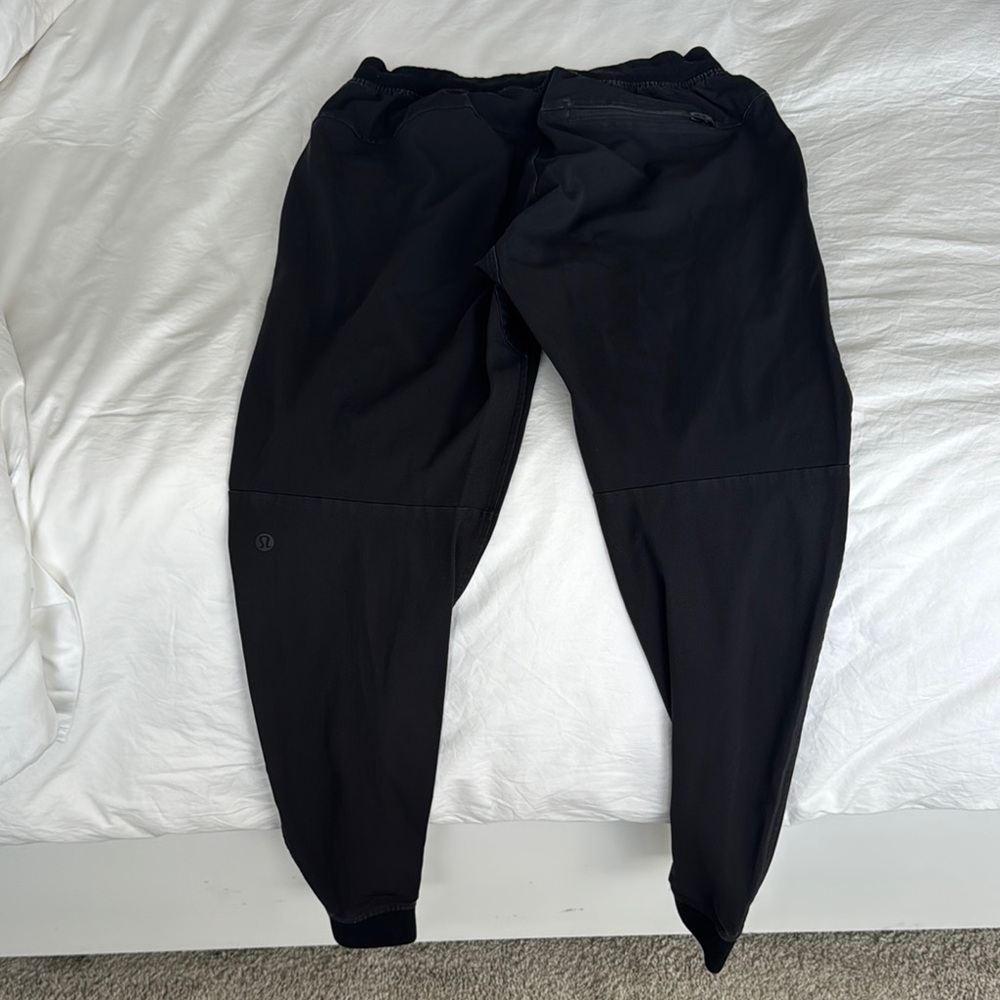 Lululemon Men’s Joggers - Picture 4 of 9